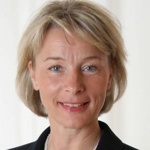 Meet your Posher, Leslie